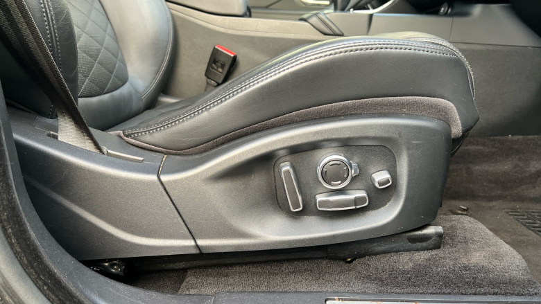 Jaguar E-Pace 2.0d [240] SE 5dr Auto Diesel Estate